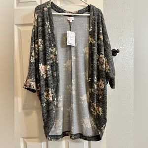 LuLaRoe Medium Tracy Cardigan